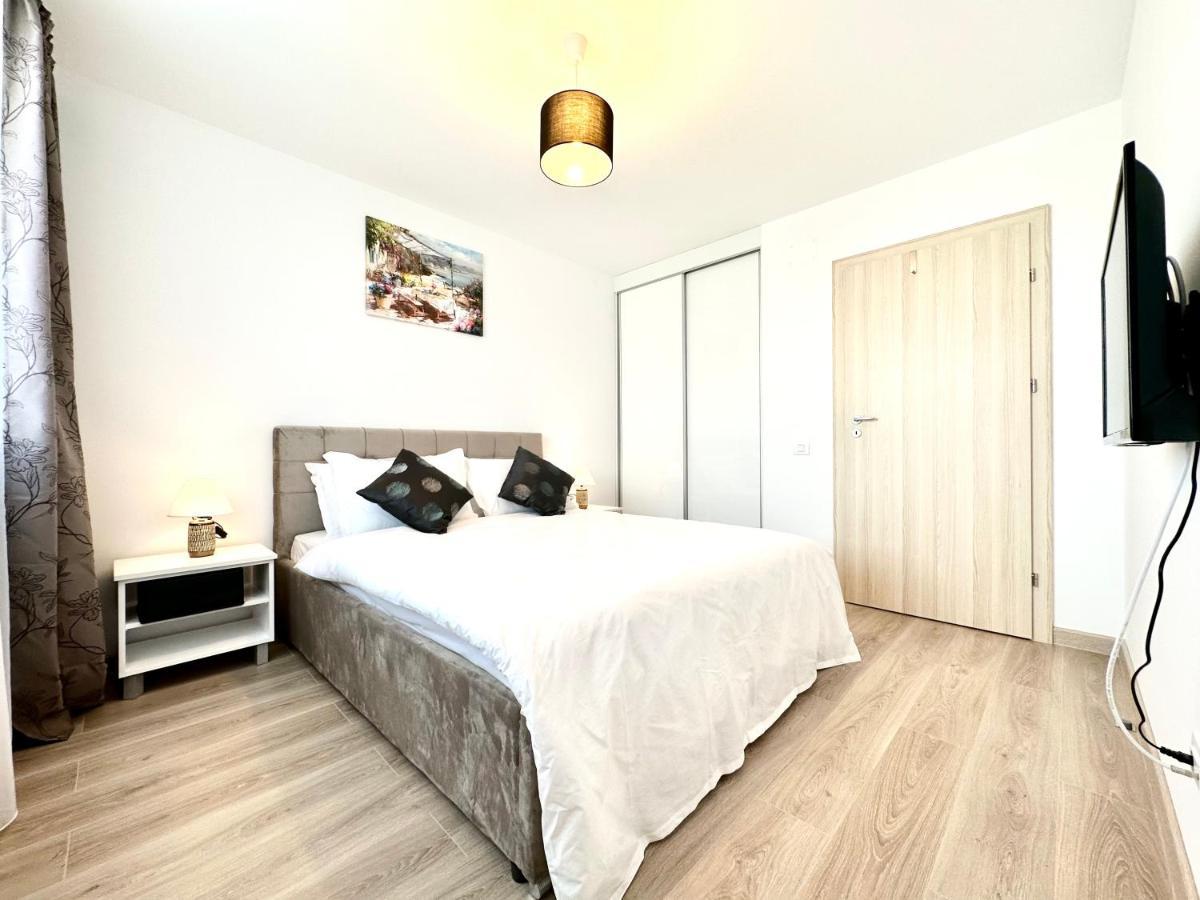 Urban Plaza Astra - Rise Private & Apartment Brașov